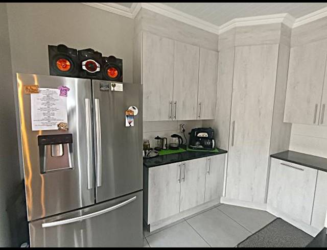 3 BEDROOM HOUSE FOR SALE IN MONTE CHRISTO